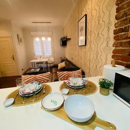 아파트 Refugio En El Corazon De N Licencia Ebi03042 *